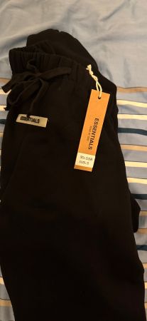 Essential Trainerhose Grösse S Neu