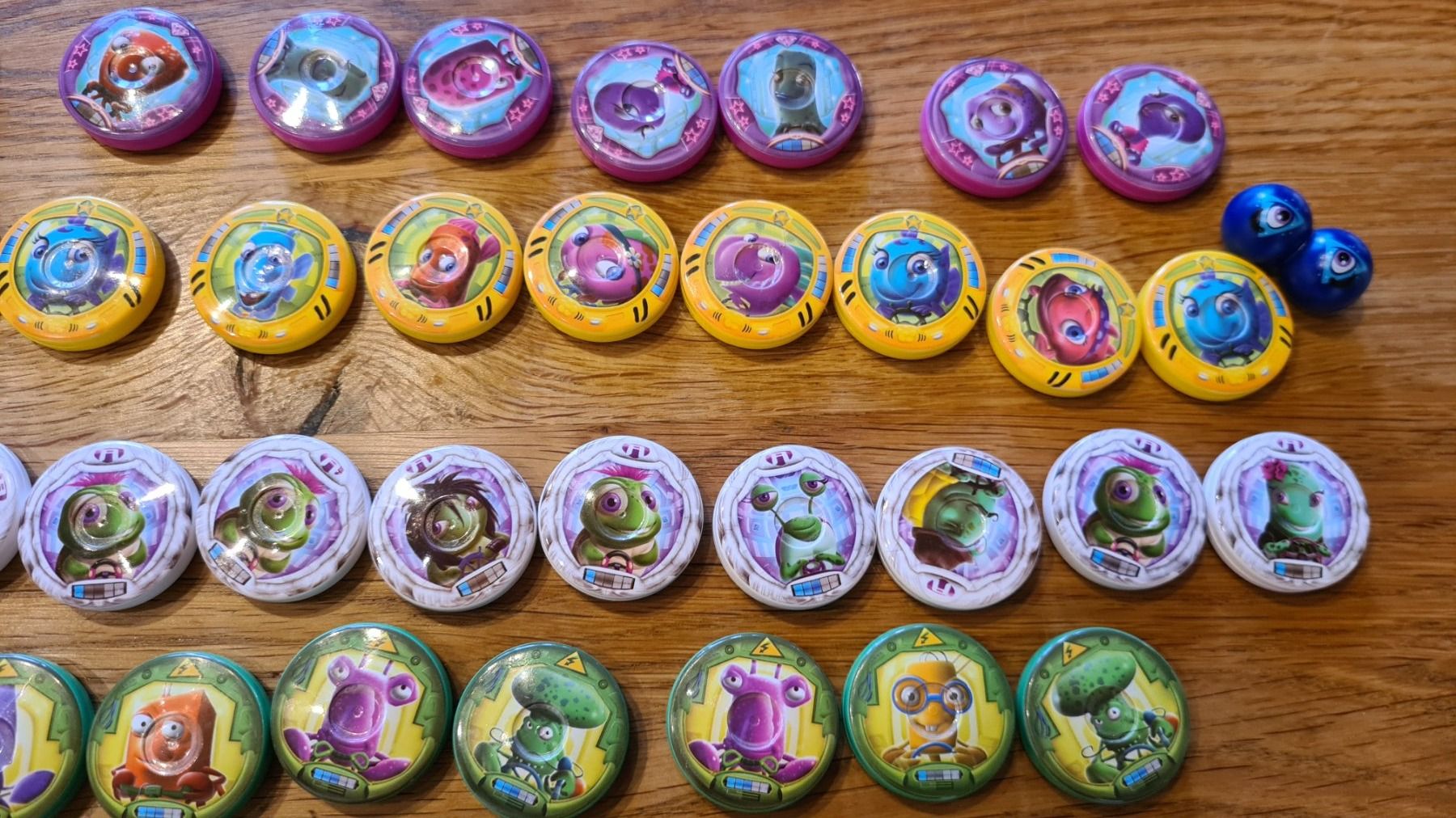 Migros Figuren: Twisty Mania Migos, 44 Steine – Gebraucht aus Winkel von Heuresis 1