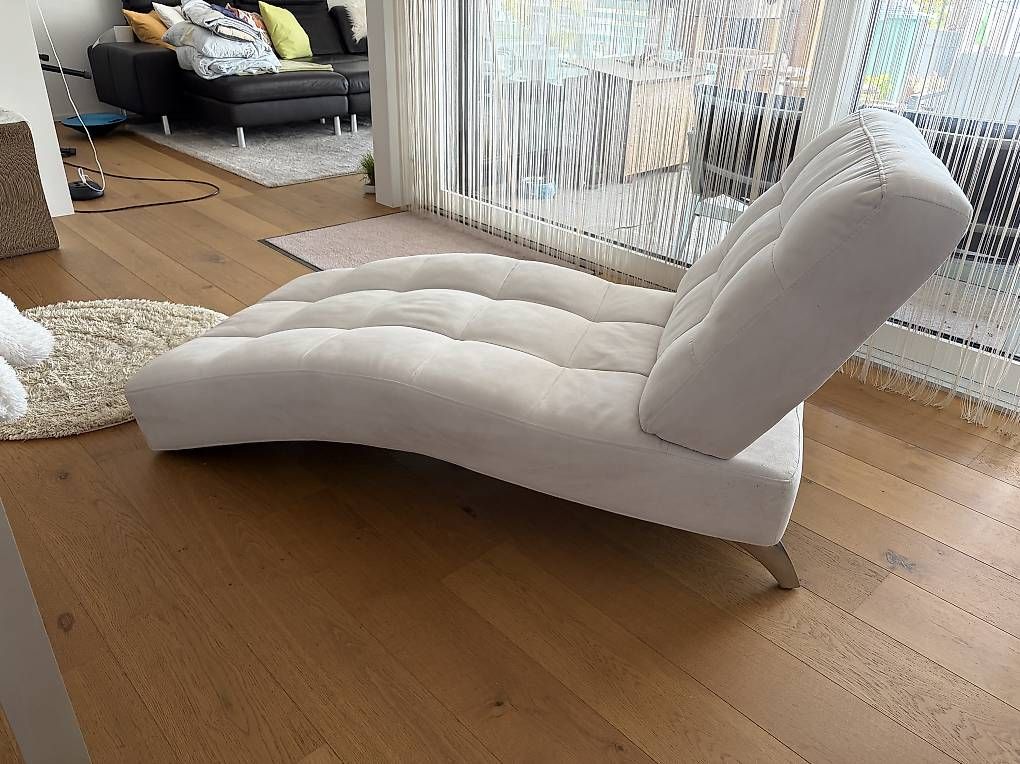 Chaises longues: Moderne Relaxliege – D'occasion à Inwil par kel_df7w 1