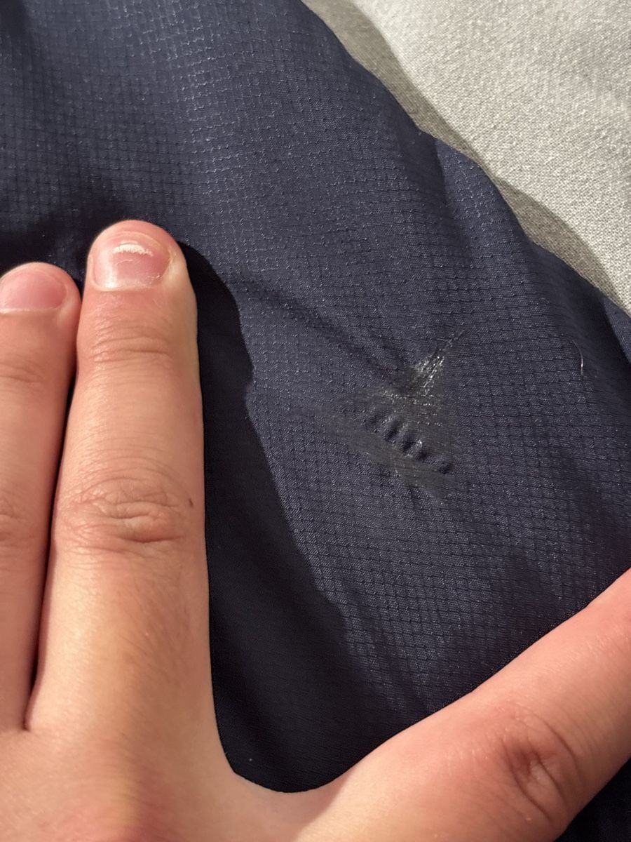 Lacoste Pantaloni: Survêtement Lacoste – Usato da Genève venduto da Nathanwatchch 3