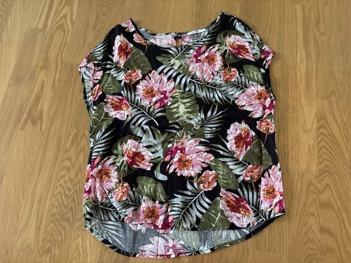 Camicette: Bluse Grösse S Blumenprint  – Usato da Rünenberg venduto da ZwergLi100