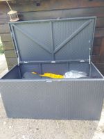 Box rangement jardin en métal