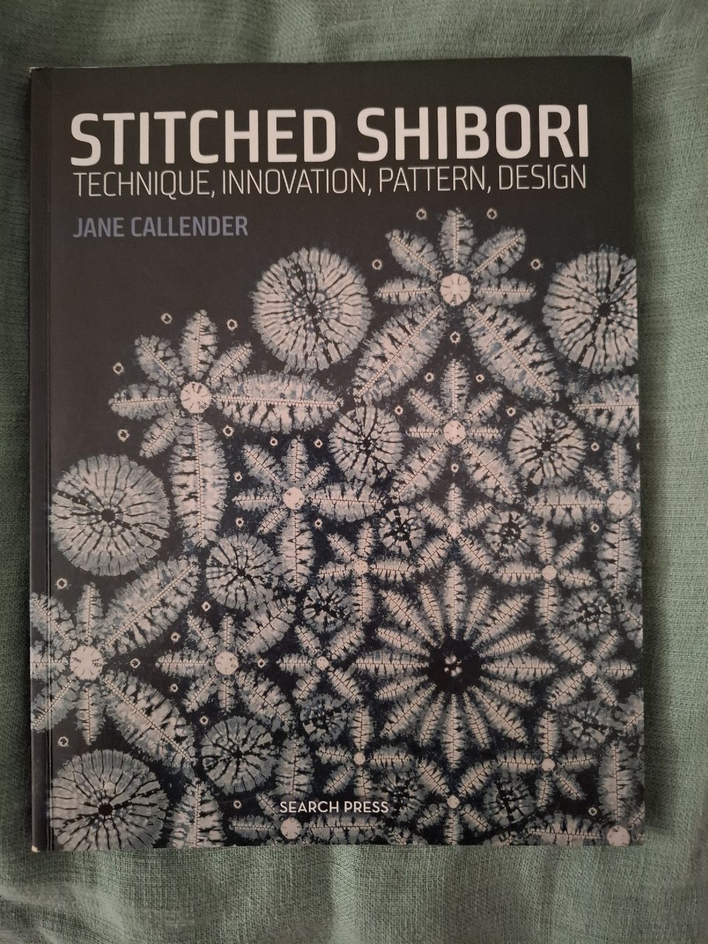 Bücher: Shibori Technik.auf Englisch – Gebraucht aus Bern von Vetra54