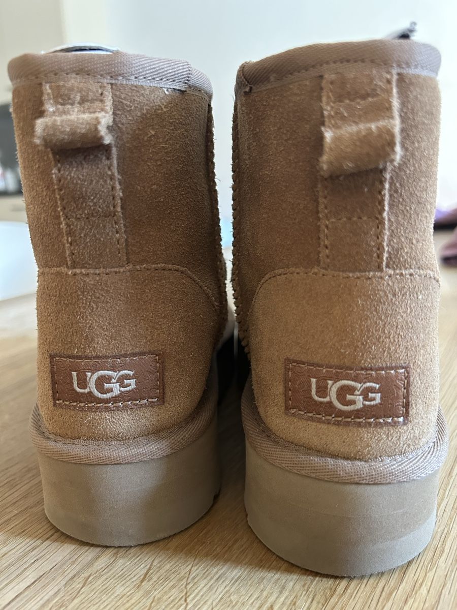 Ugg Damenschuhe: Ugg Plattform, 35 – Gebraucht aus Stäfa von Michelecarmen8892 1