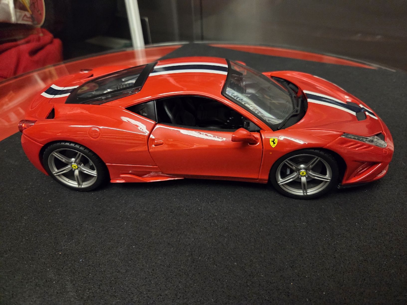 Bburago Modellini d'auto: Ferrari 458 Speciale 1/18 – Usato da Wetzikon ZH venduto da AmacherM 1