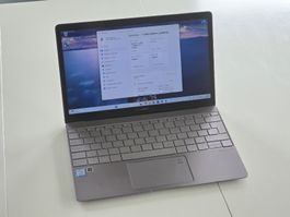 Asus Zenbook UX390U, i7, 256GB, 16GB, 12.5" Full HD, 900g