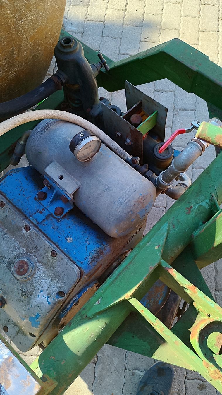 Birchmeier Tutte le macchine: Birchmeier pulvérisateur 1000l – Usato da Fey (Nendaz) venduto da tim_5q6t 6