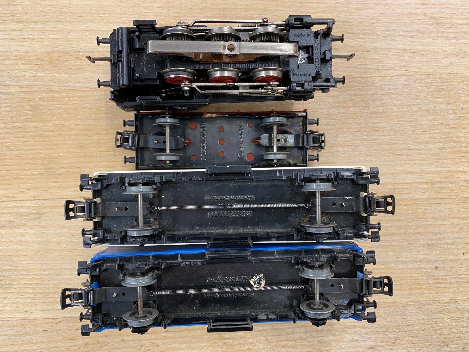 Märklin Modelleisenbahnen: Märklin 3000 BR89 DB Güterzug – Gebraucht aus Lupsingen von New-Haven 4