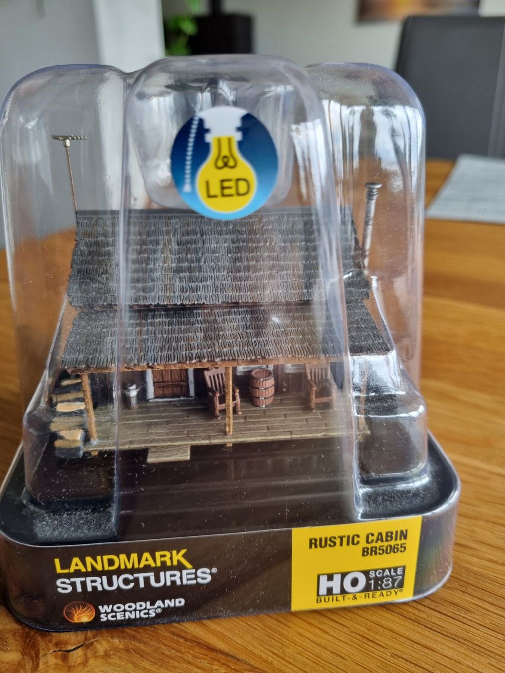 Kit di modellismo & Modellini statici: Haus Chalet 1:87 – Nuovo e nell'imballaggio originale da Gossau SG venduto da freighttrain 4