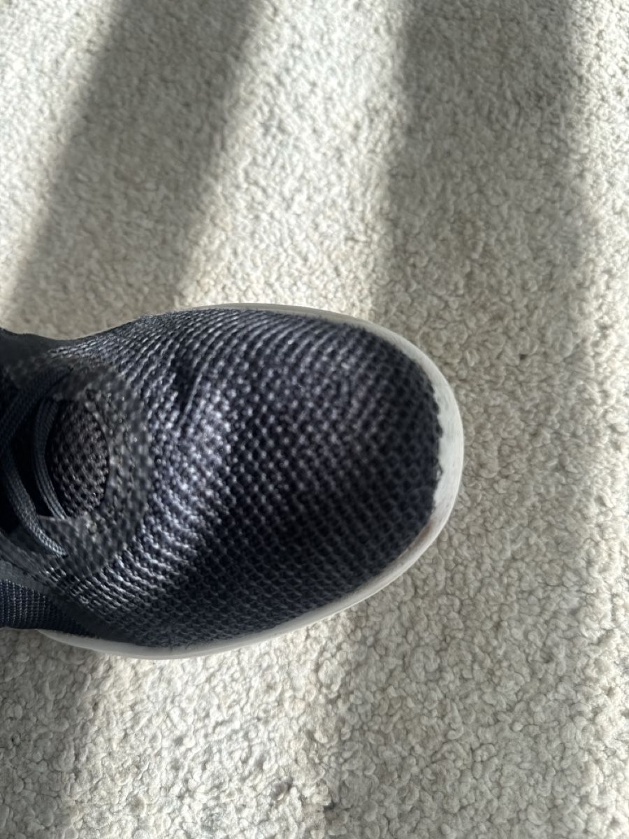 Nike Scarpe da donna: Nike Training Schuhe schwarz weiss – Usato da St. Niklausen LU venduto da car_2562 5