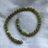 schöne "Taiwan Jade" Perlen 10mm - 1 Strang