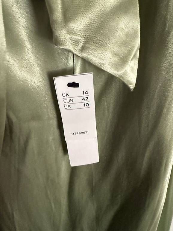 Vestiti: Hellgrünes Kleid Gr 40 – Usato da Zürich venduto da Awipi 4