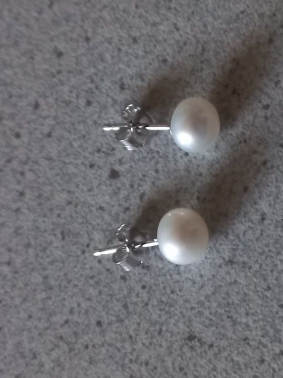 Orecchini pendenti & Orecchini a lobo: Süsswasser Perlen Ohrstecker, Silber 925 Rhodiniert. – Nuovo e nell'imballaggio originale da Winistorf venduto da acreativ4 1