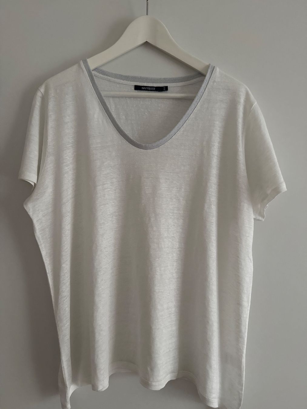 Navyboot T-shirt: Navyboot Leinen T-Shirt – Usato da Wetzikon ZH venduto da hypebeast