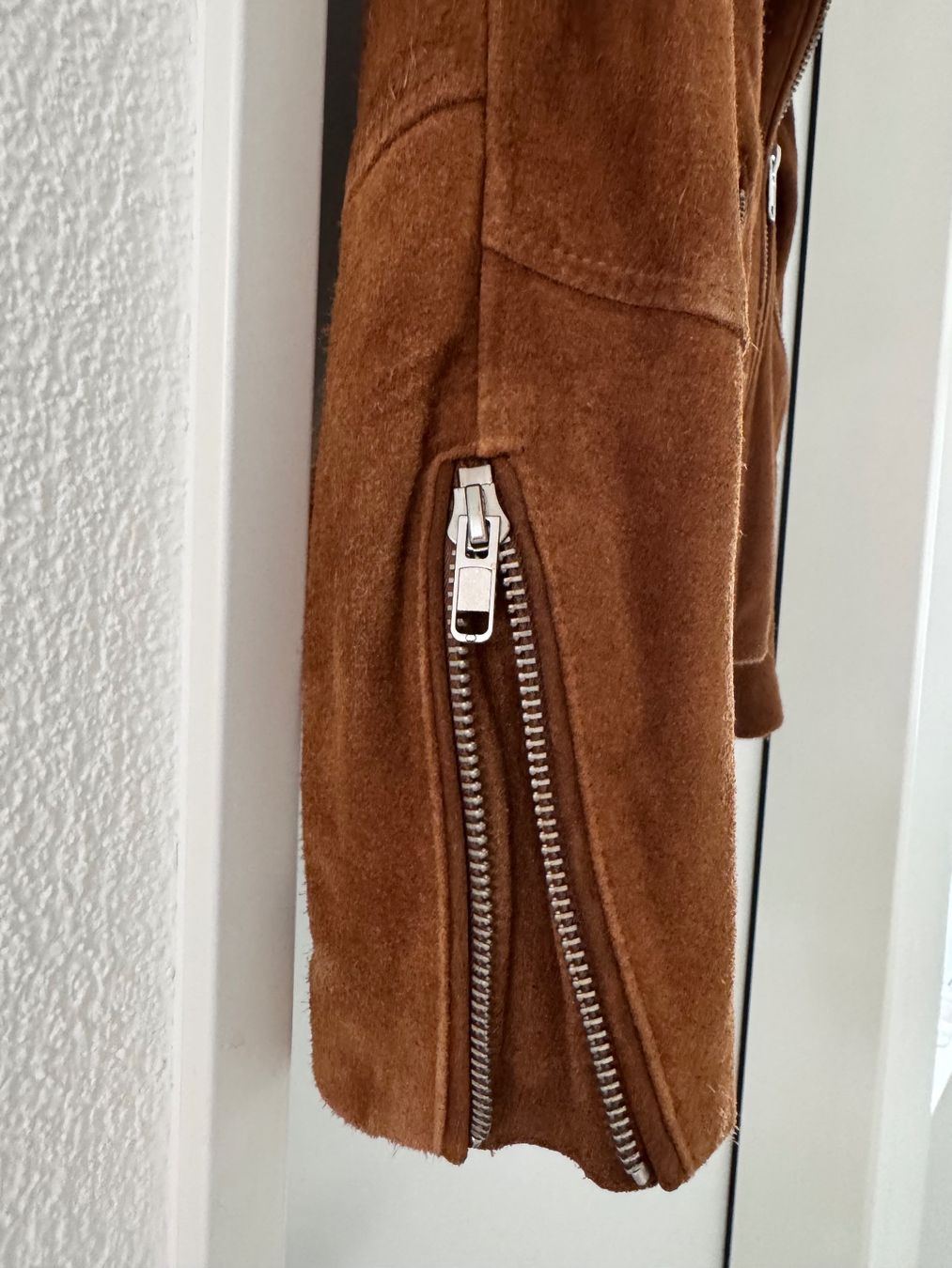Giacche: Trendige Wildlederjacke, Grösse – Nuovo e nell'imballaggio originale da Locarno venduto da Galbanino 2