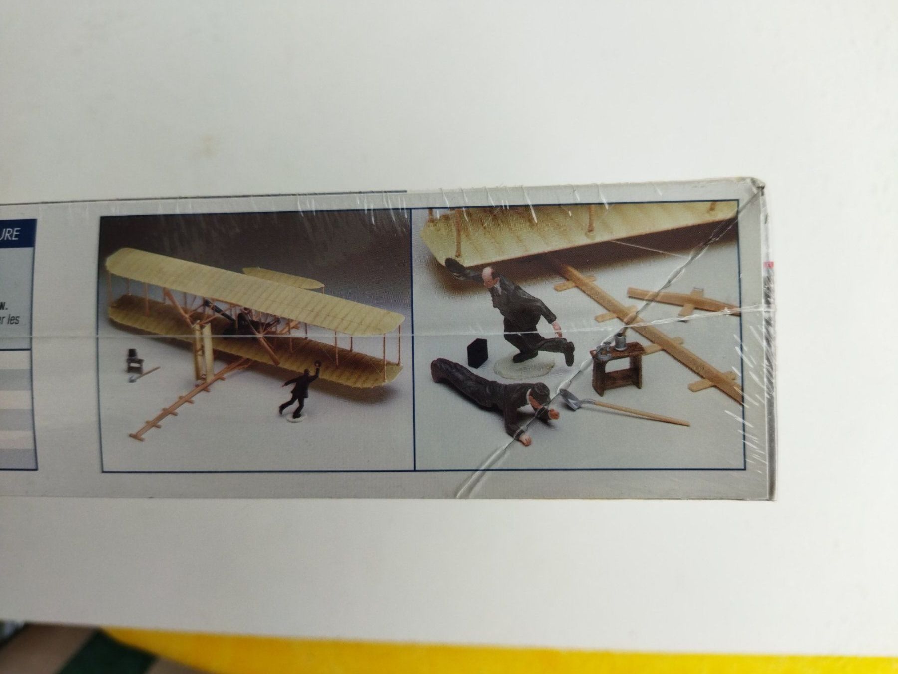Revell Modellbausätze & Standmodelle: Wright Flugzeug "Kitty Hawk", Bausatz von Revell 1/39, OVP – Neu und originalverpackt aus La Chaux-de-Fonds von Bausaetze 1