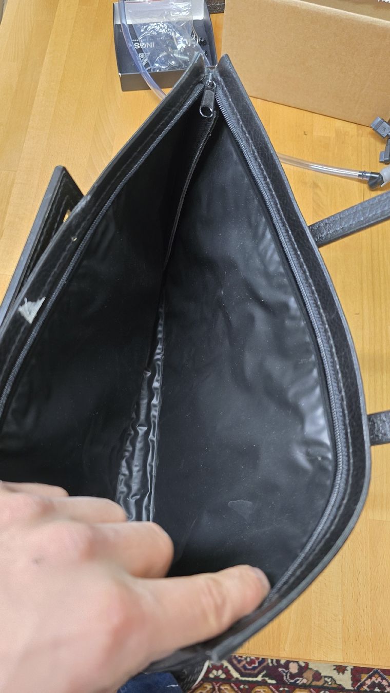 Valigie & Borse: Eleganteschwarze Ledermappe A4 – Usato da Schüpfen venduto da Oblivion2013 1