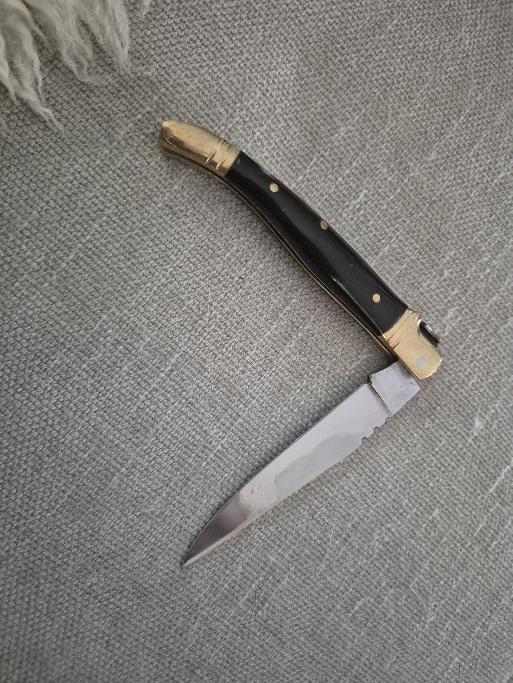 Laguiole Taschenmesser: Taschenmesser Laguiole  schwarz  – Gebraucht aus Binningen von rom_9ls7 1