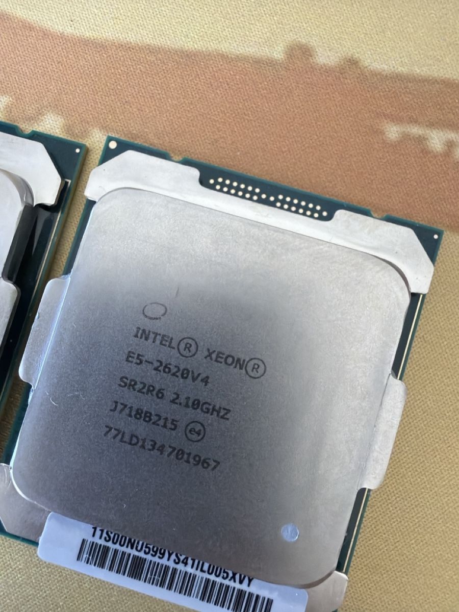 Intel PCs: CPU Intel Xeon E5-2620v4 – Gebraucht aus Schwerzenbach von Amv_w2s