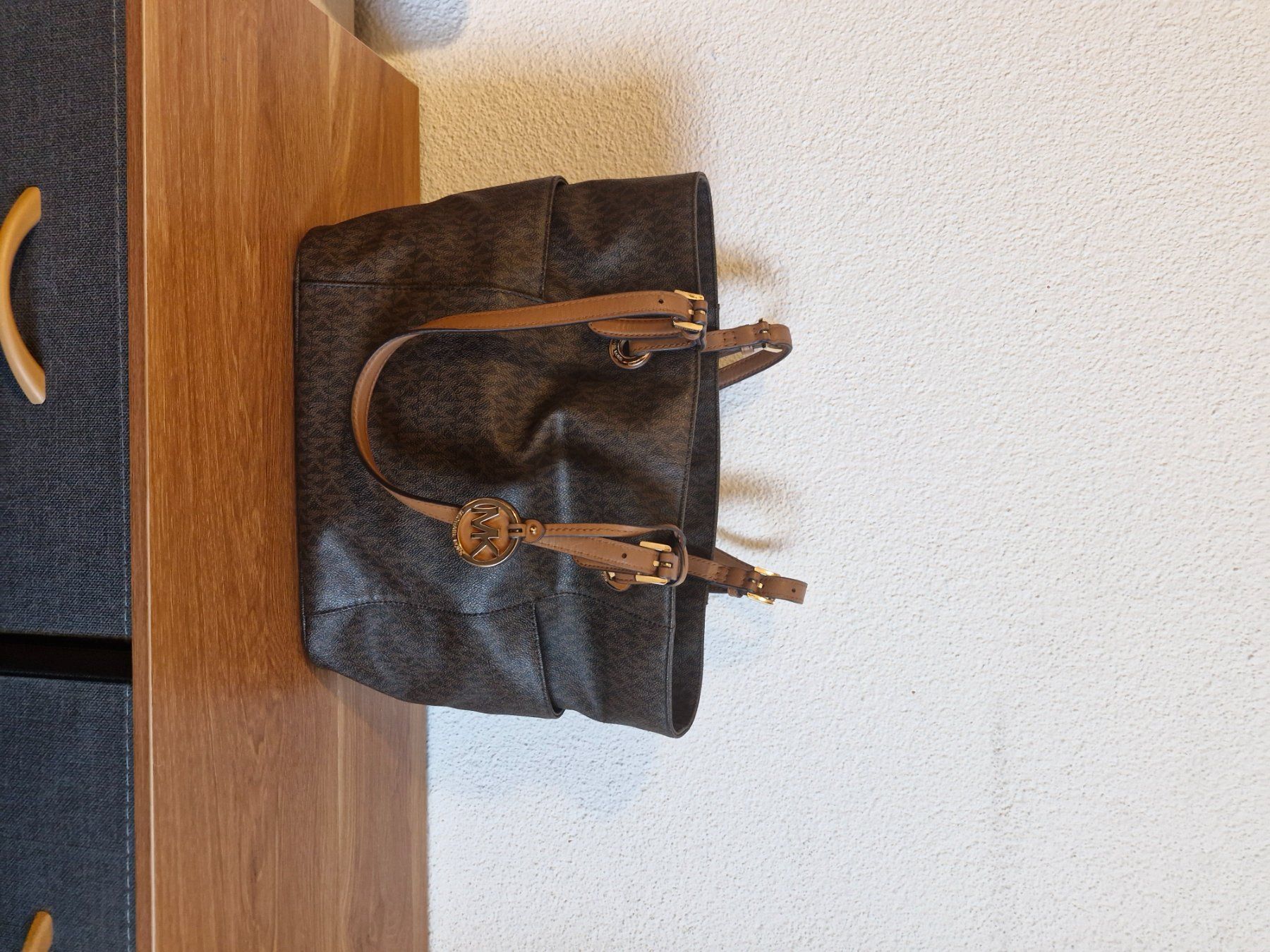 Michael Kors Borse da donna: Michael Kors Shopper braun. – Usato da Utzenstorf venduto da janasheen07