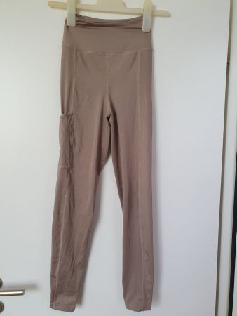Black Heart Leggings mit Taschen, Grösse S, Top Zustand!
