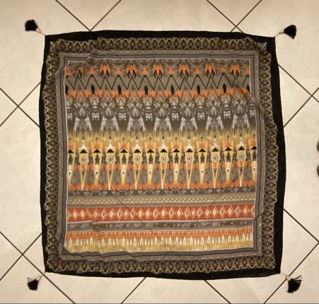 Schönes Tuch mit Quasten schwarz gold braun Boho Ethno Style