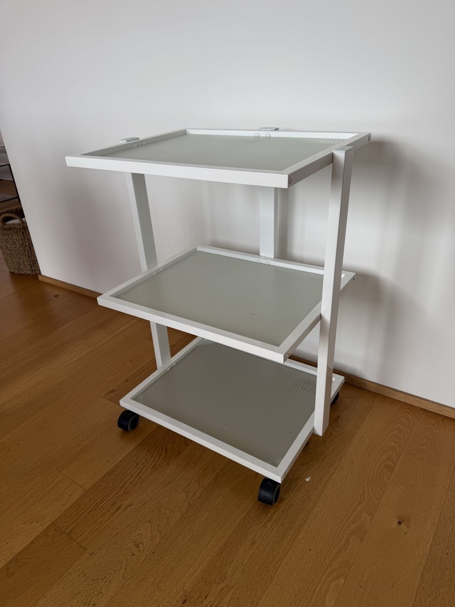 Möbel & Einrichtung: White Trolley 3 Shelves with Wheels – Gebraucht aus Zürich von dul_wd8p 1