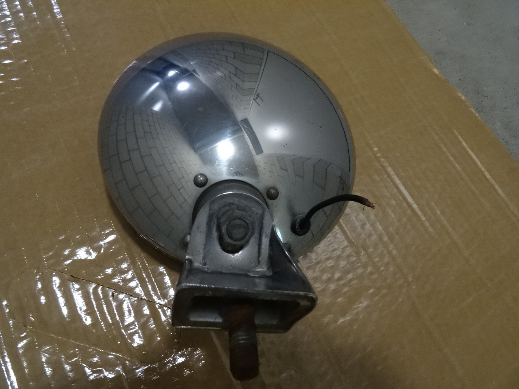 Hella Phares: HELLA 4524  12V HALOGEN  Zusatz Weitstrahler OLDTIMER – Défectueux à Niederbipp par mission55impossibile 1