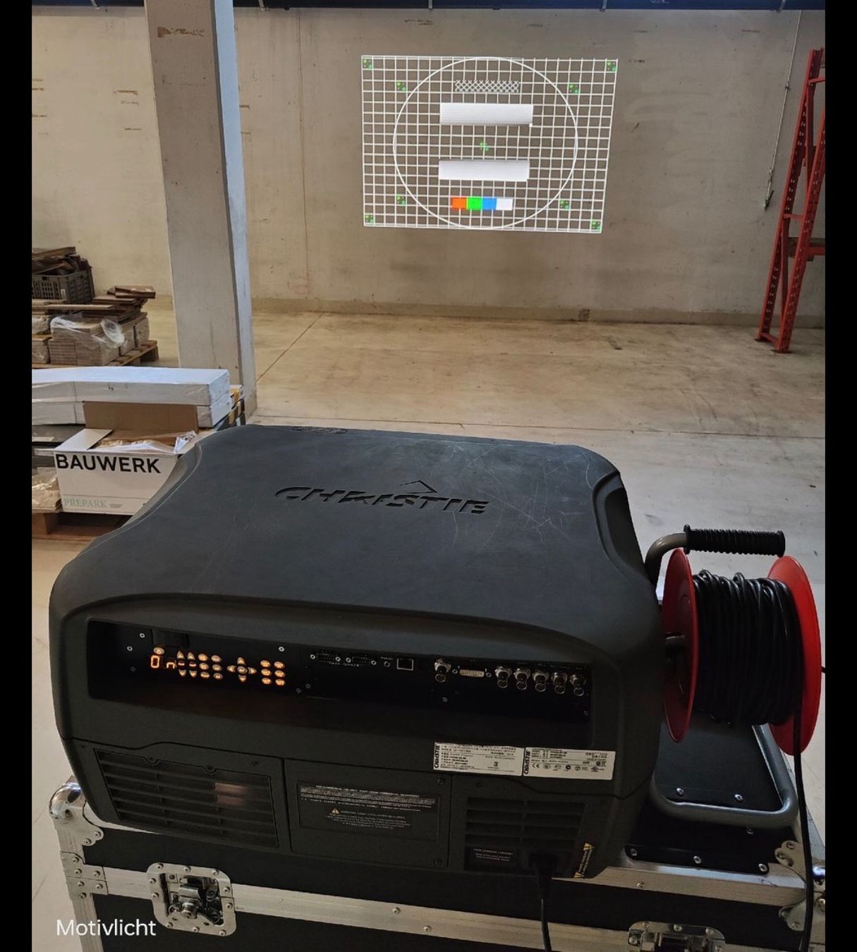 Proiettori: Beamer Christie DS + 8K – Usato da Luzern venduto da mllu01 2