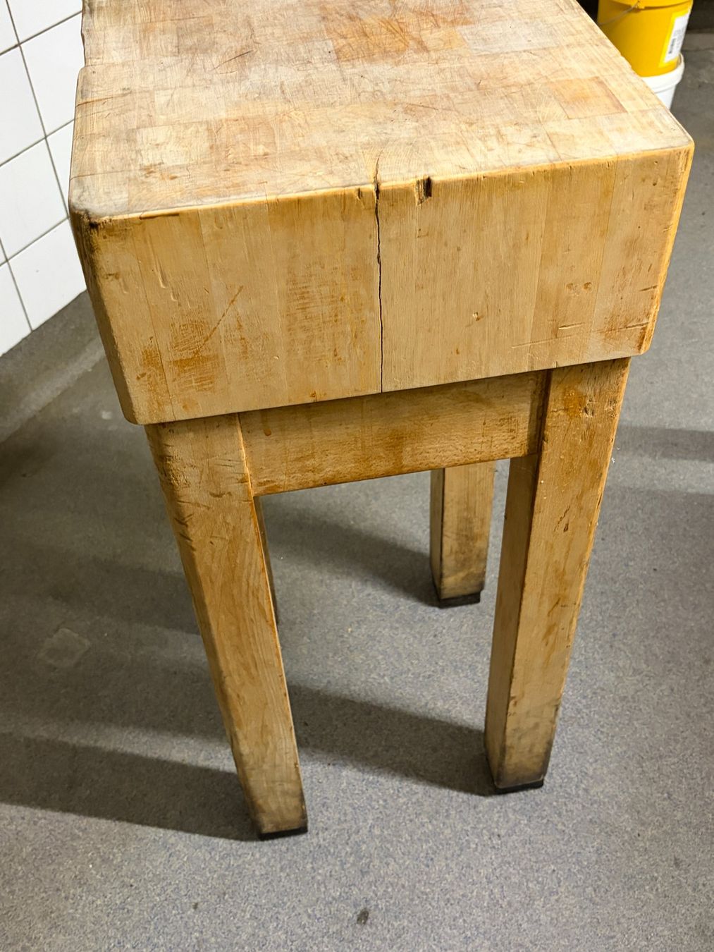Articoli in legno: Metzger Hackstock – Usato da Rothrist venduto da Pamosliq 1