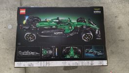 Lego Aston Martin Aramco - 42240