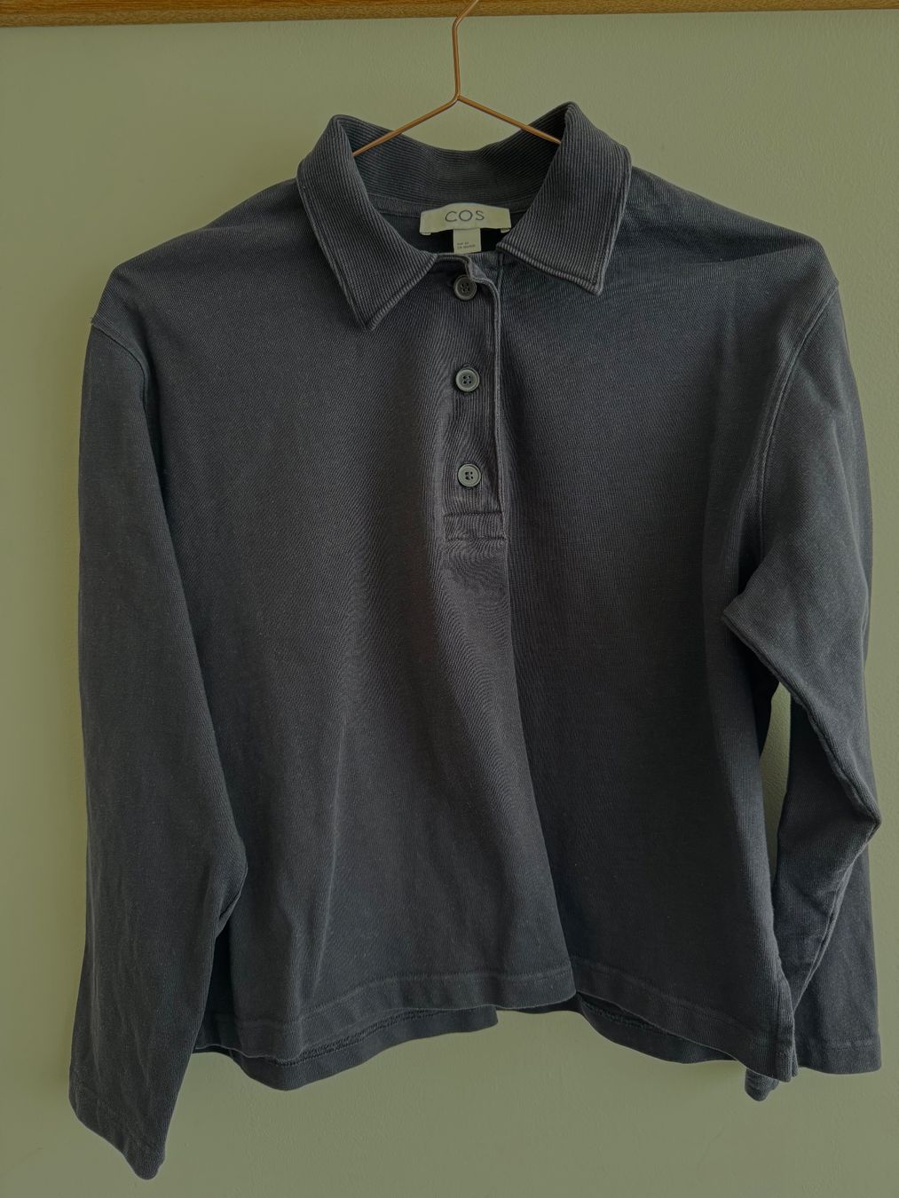 Cos Magliette Polo: COS Poloshirt – Usato da Zürich venduto da sinaxnoemi