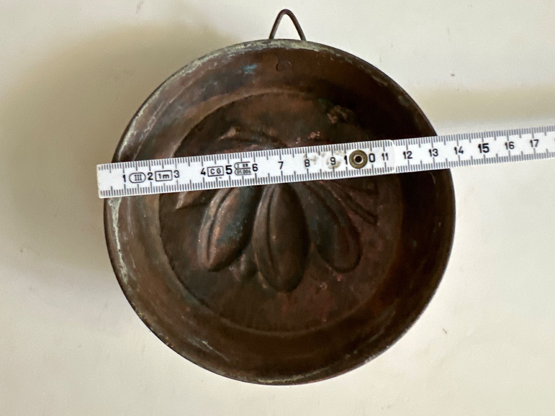 Teglie da forno: Backform aus Kupfer mit Zwetschgen-Motiv – Usato da Zürich venduto da Chaeffeler 3