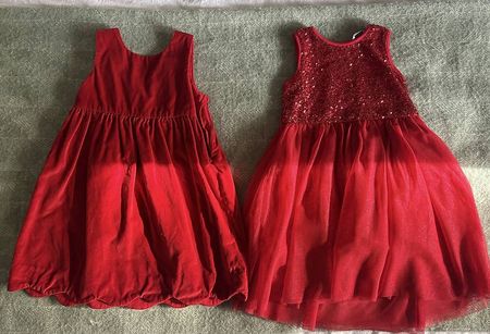 Robes de fête taille 4-5ans 