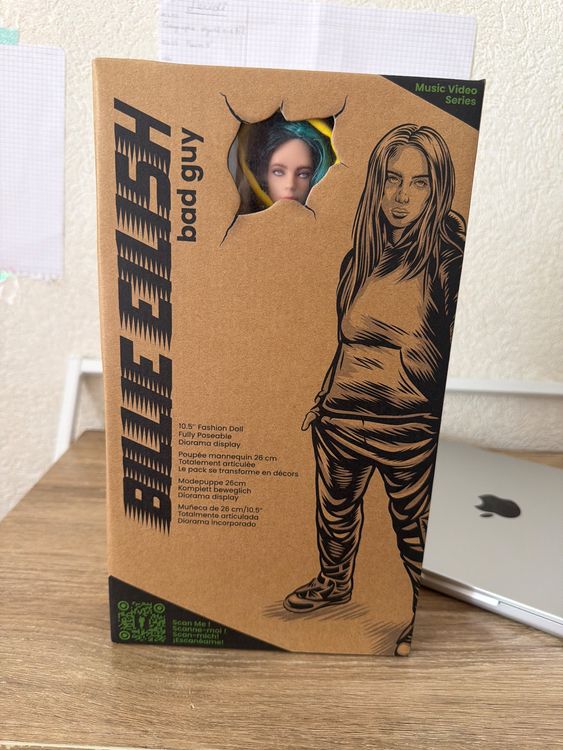 Poupée Bandai Billie Eilish Bad Guy - 26 Cm à Prix
