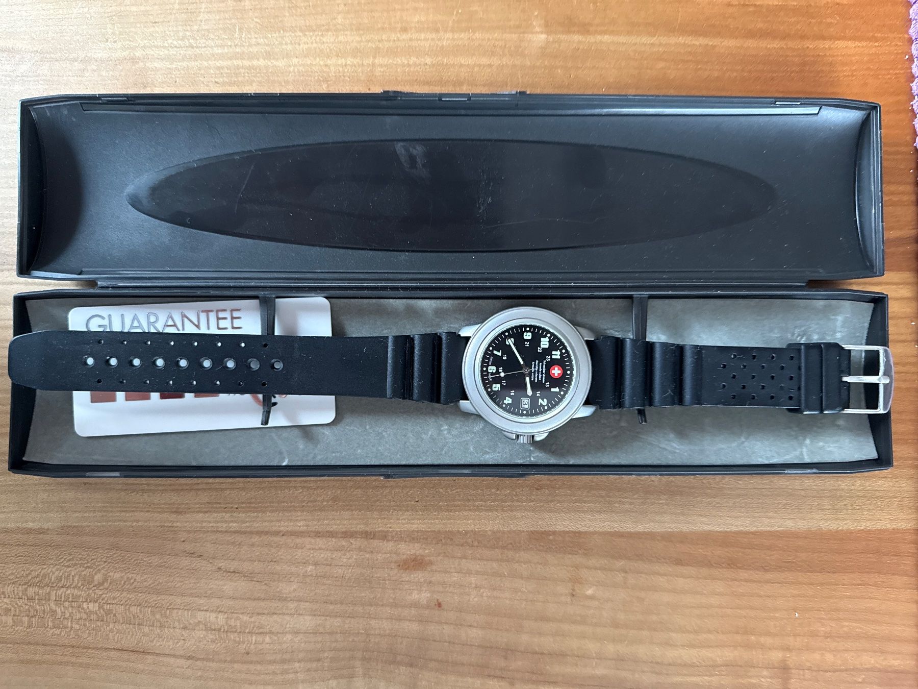 Swiss Orologi: Uhr Schweizer Armee Armbanduhr – Usato da Wittwil venduto da Schnaeppli64