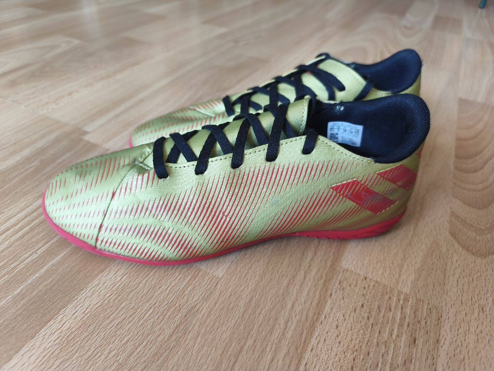 Adidas Scarpe per ragazzi: adidas Nemeziz Messi – Usato da Wädenswil venduto da CrumplerBags 4