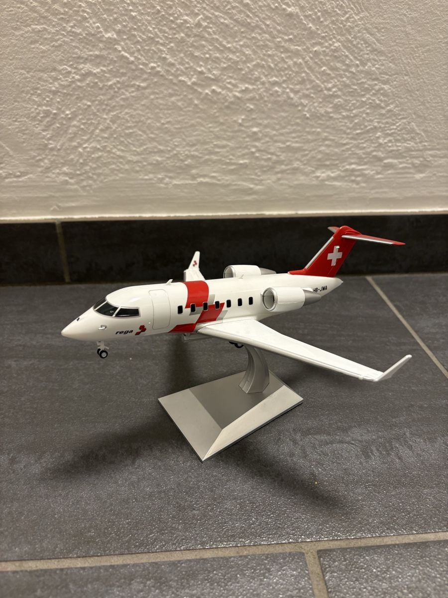 Rega Kit di modellismo & Modellini statici: Rega Jet Challenger 650 1:100 – Nuovo (secondo la descrizione) da Rümlang venduto da svent 2