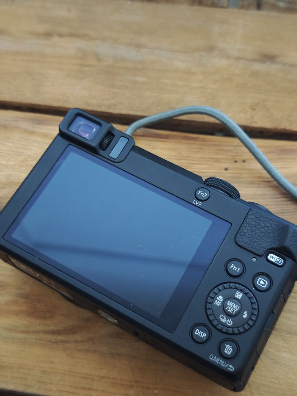 Panasonic Kamera: Panasonic Lumix DMC TZ71 – Gebraucht aus Basel von dbo_wm7c 1