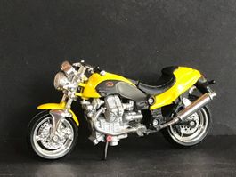 Motorrad MOTO GUZZI V10 CENTAURO YELLOW Maisto Bike 1/18