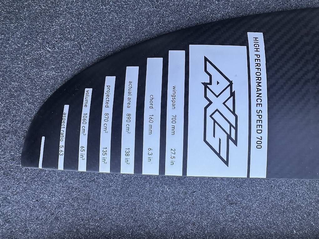 Planches de surf: Foil Axis front wing HPS700 - état neuf – D'occasion à Lausanne par daijobu08 2