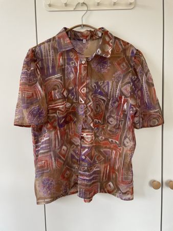 ⁠Vintage Kurzarm-Bluse gemustert Sheer Look Gr. 40⁠