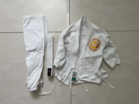 Karate Kleid Grösse 110