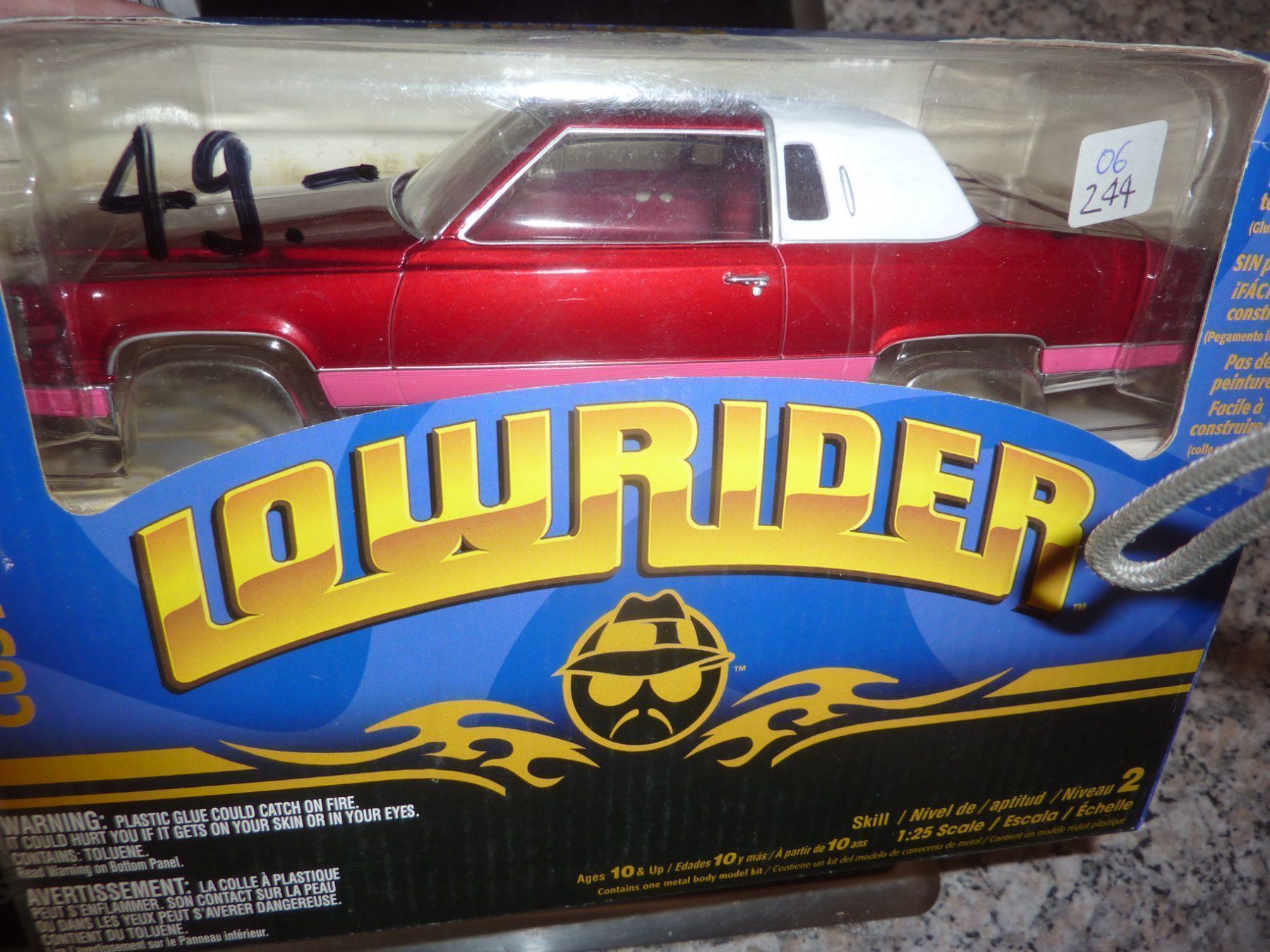 Revell Kit di modellismo & Modellini statici: LOWRIDER – Nuovo e nell'imballaggio originale da Balsthal venduto da bouteliee