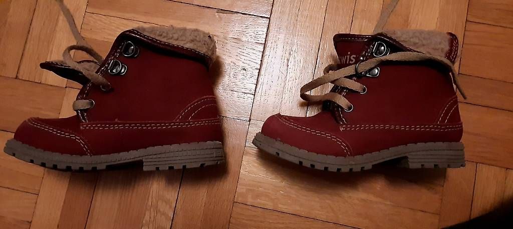 Schuhe für Jungen: Scarpe invernali nr. 21 – Gebraucht aus Tesserete von bab_7ztk