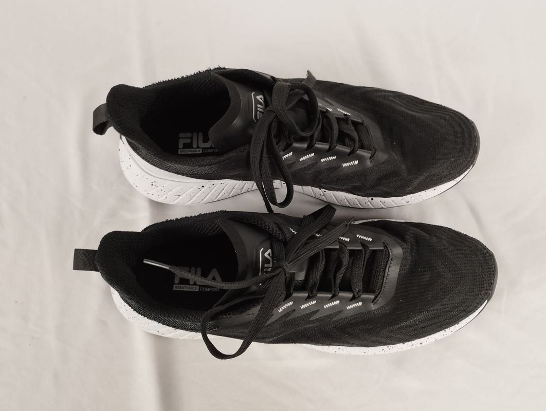 Fila Chaussures hommes: FILA Performance Shield Herrensneaker Grösse44 – D'occasion à Schübelbach par Restwert_Schubelbach 4