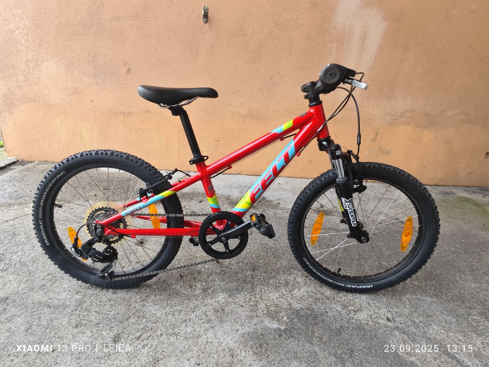 Felt Velos: Felt Kinderfahrrad 20 Zoll rot – Gebraucht aus Schwaderloch von rsevo 1