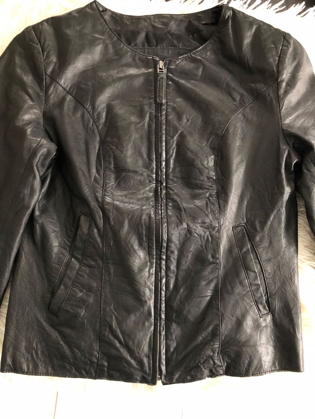Giacche: Schwarze Lederjacke Gr. 38, echtes Leder – Usato da Hittnau venduto da JD-OE 1
