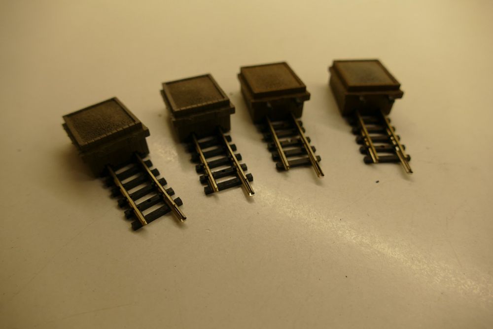 Minitrix N: 4xPrellbock (Neu (gemäss Beschreibung)) in Niederhasli für ...