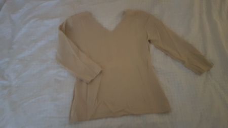 2 Pulli SALBEI grün +Elefenbein, V Ausschnitt Hinten + Vorne